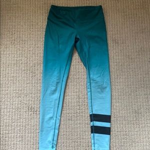 Alo yoga leggings.